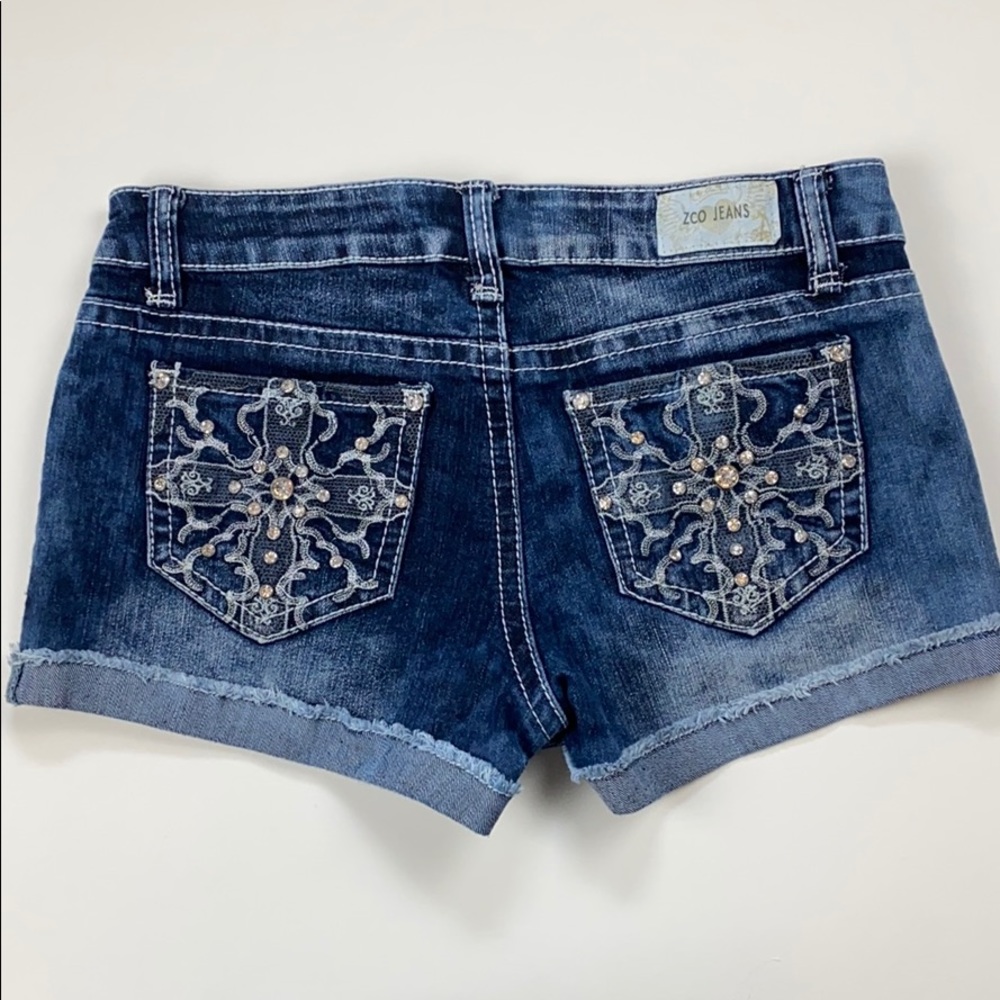 ❣️ZCO Jeans embellished turned cuff cut off shorts